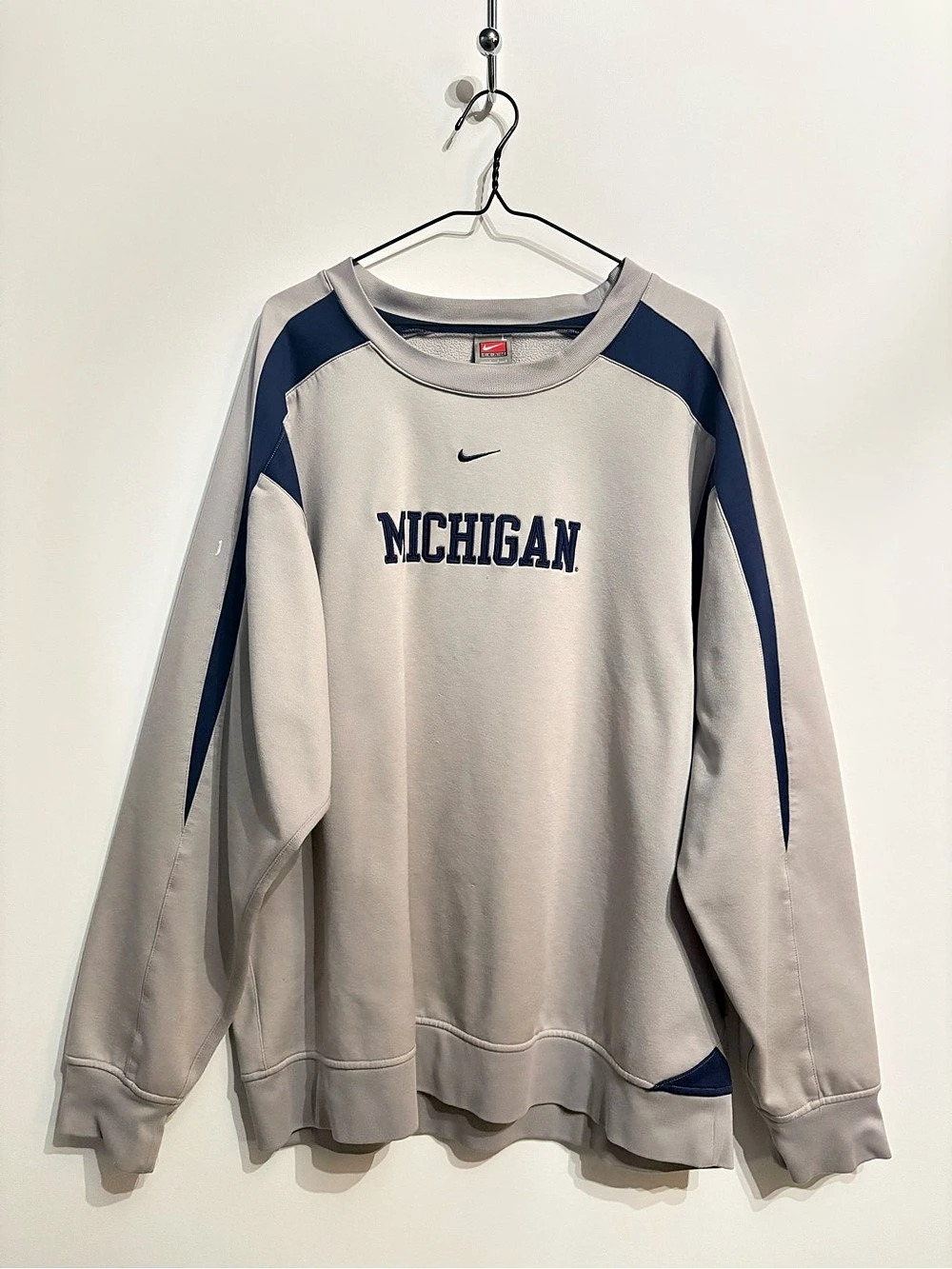 Vintage Streetwear Michigan Nike Team Centre Swoosh Grey and Navy Sweatshirt